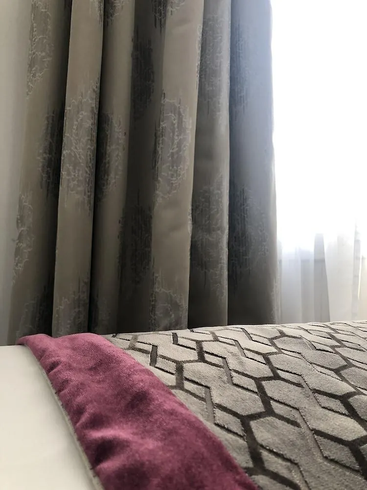 科罗娜酒店