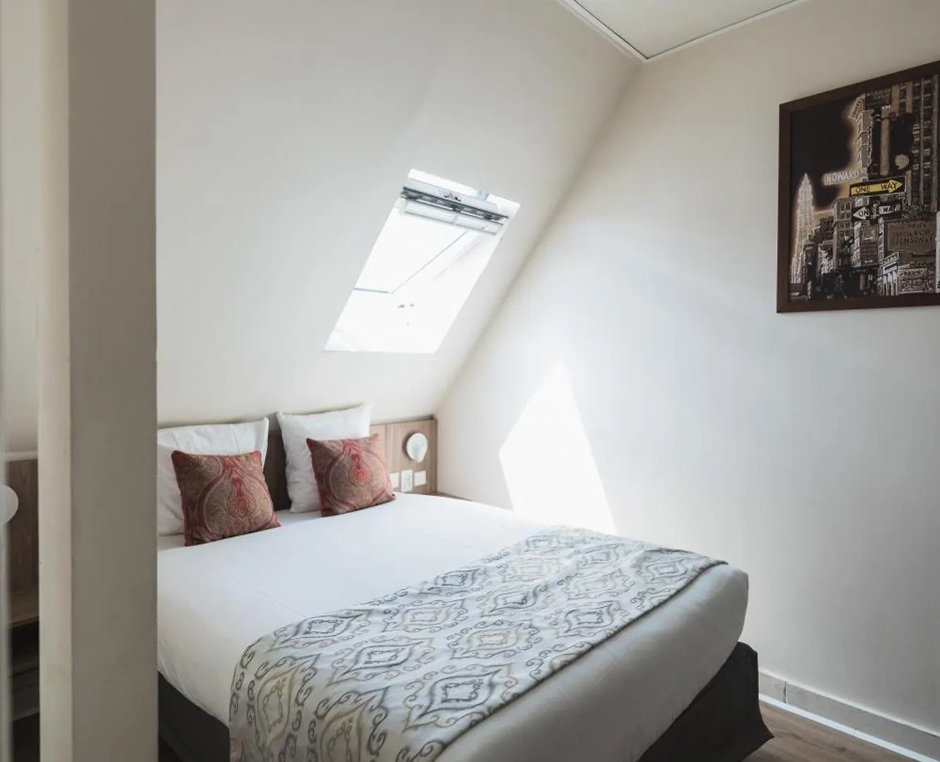 -rodier- Hotel Paris
